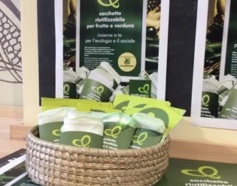 Legambiente e NaturaSì propongono le retine riutilizzabili per frutta e verdura 4 Legambiente e NaturaSì propongono le retine riutilizzabili per frutta e verdura