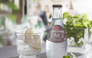 Arriva la nuova tonica Sanpellegrino all'essenza di legno di rovere 1 Arriva la nuova tonica Sanpellegrino all'essenza di legno di rovere