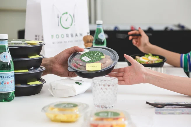 Foorban è il primo ristorante digitale in Italia 5 Foorban Confezione