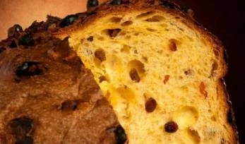 I consigli per l’acquisto del panettone, l’icona del Natale 5 Fetta di Panettone