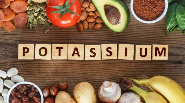 Le abitudini giuste per una dieta a base di potassio 9 potassio acqua sport frutta