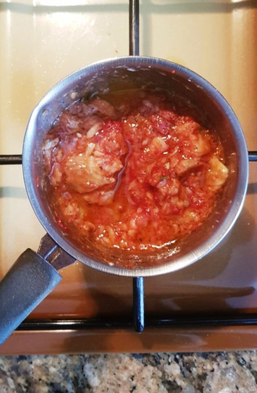 Fusilli con Pronto Pasta Agroittica Clarabella, passata di pomodoro e bottarga di luccio 1