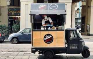 Arriva la colazione a domicilio con l’Apecar di Caffè Vergnano 9 Arriva la colazione a domicilio con l’Apecar di Caffè Vergnano