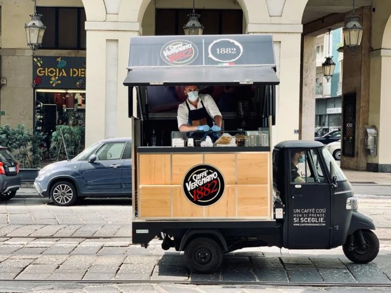 Arriva la colazione a domicilio con l’Apecar di Caffè Vergnano