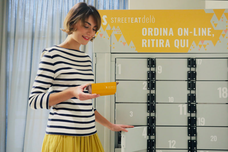 Nasce Delò: l’unico locker refrigerato al mondo, ideato da Streeteat per una pausa pranzo comoda e sicura Nasce Delò: l’unico locker refrigerato al mondo, ideato da Streeteat per una pausa pranzo comoda e sicura