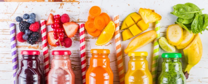 Più frutta e meno zucchero. Sai che i succhi di frutta contengono molto zucchero? 5 Più frutta e meno zucchero. Sai che i succhi di frutta contengono molto zucchero?