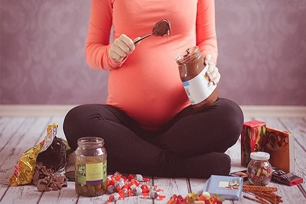 Gravidanza e alimentazione: bisogna mangiare per due? Gravidanza e alimentazione: bisogna mangiare per due?