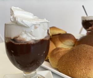 Turismo-enogastronomico-cucina-granita-brioche