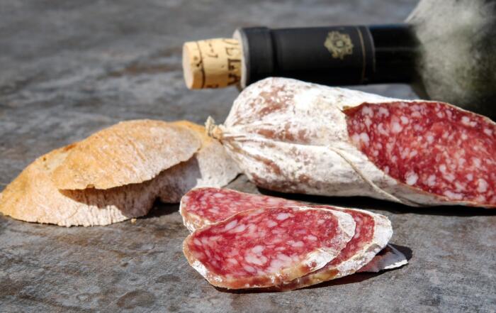 A Monte Isola torna la tradizionale Festa del Salame