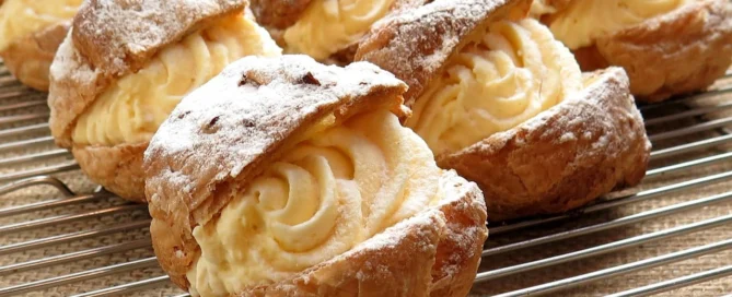 Bolludagur: il "Giorno dei Bignè" che fa impazzire l’Islanda 7 Bolludagur: il "Giorno dei Bignè" che fa impazzire l’Islanda