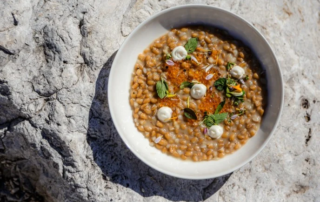 DolomitiGourmet Festival 2026: quando l'alta quota diventa terreno di dialogo tra cucine 2 DolomitiGourmet Festival 2026: quando l'alta quota diventa terreno di dialogo tra cucine