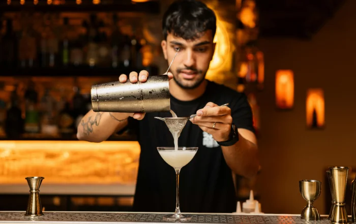 L'evoluzione della mixology: strumenti, precisione e gestione del bancone