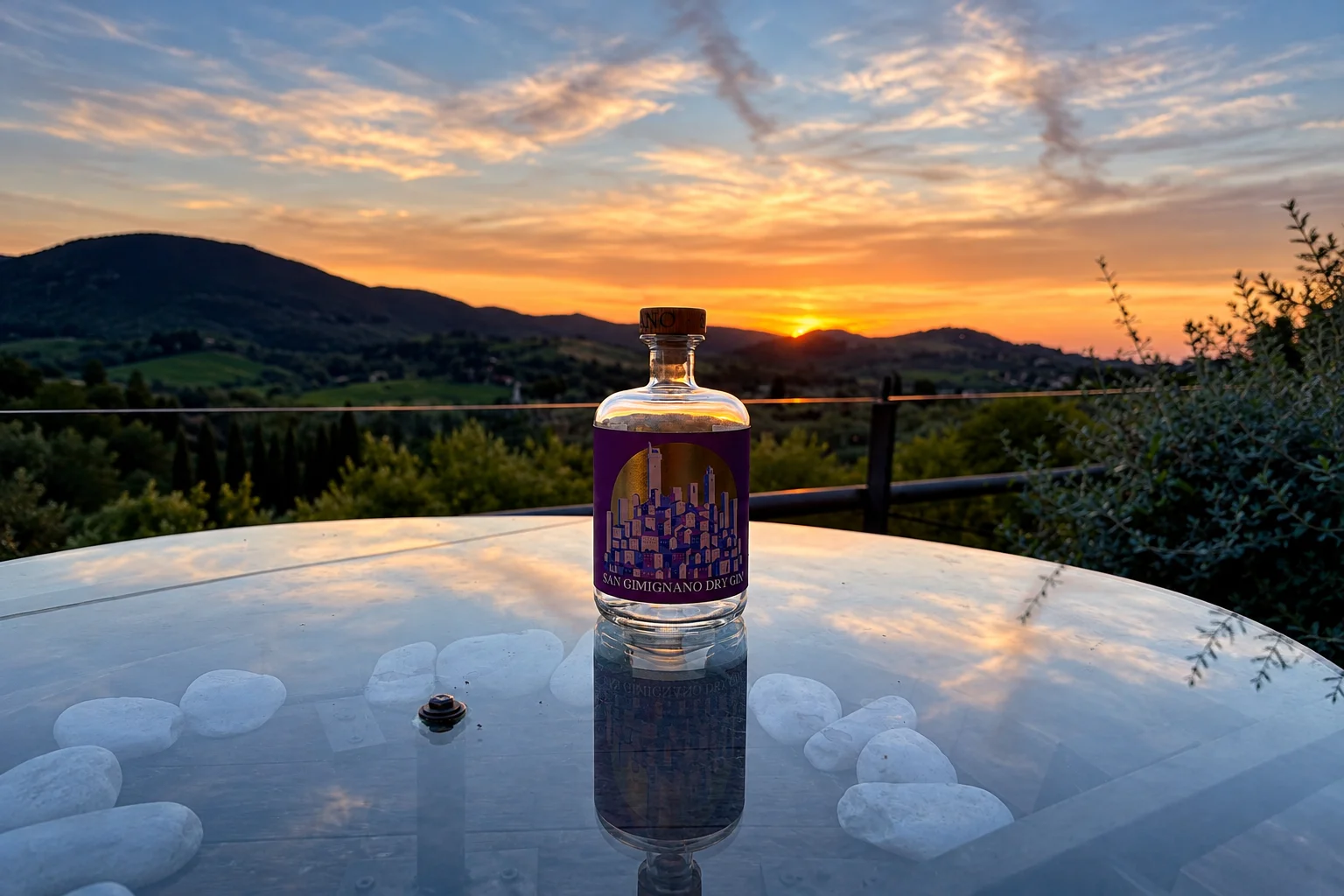 San Gimignano Dry Gin: un gin toscano che racconta il territorio attraverso i suoi fiori 4 San Gimignano Dry Gin: un gin toscano che racconta il territorio attraverso i suoi fiori